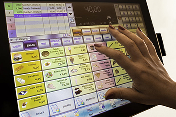 hand-in-a-touch-POS-System-Software-Leo2